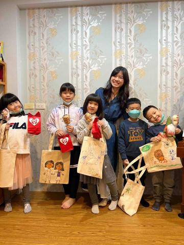 Vivien’s Music Studio音樂工作室 - 小小音樂分享會