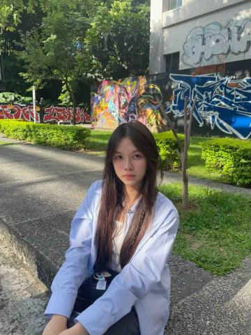 提供高中化學服務的專家曹多瑄