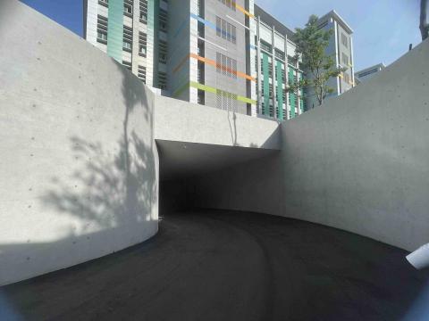 彰芳工程行 - 林口郵政物業管理中心（全區清水模）