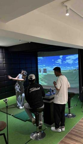 JACKPUTT Golf Club - 