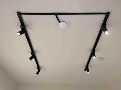 賴睿瑭 - 軌道燈完成品