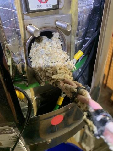 玖益水電 - 水垢滿滿