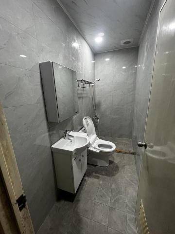 小李 - 衛浴設備安裝