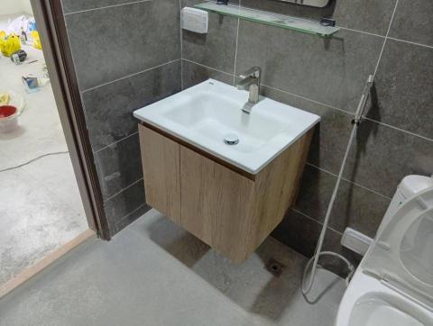 許耀文 - 浴櫃組安裝