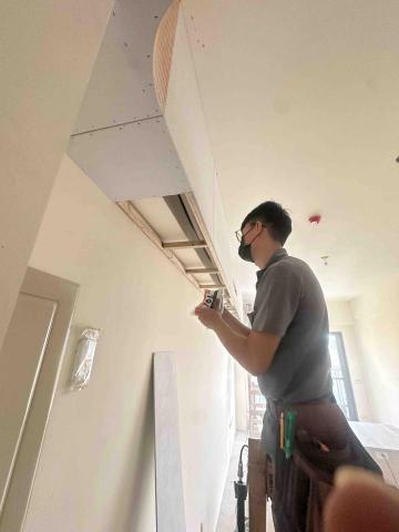 九鼎聯合工程有限公司 - 冷氣包管及假樑