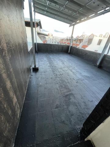 小李 - 屋頂防水中塗漆