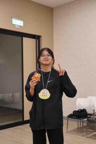 提供撞球課服務的專家高雯沛