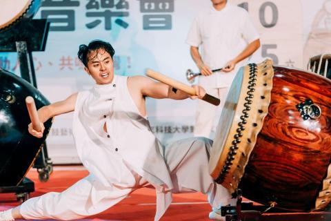 豐鼓藝術 - 團長林晏均 側鼓