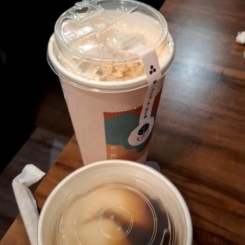 提供家庭代工服務的專家黃世榮