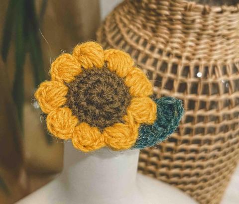 鉤癮&middot;handmade - 羊毛向日葵胸針