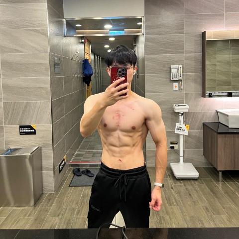 提供跑步機服務的專家阿官 (GUAN)