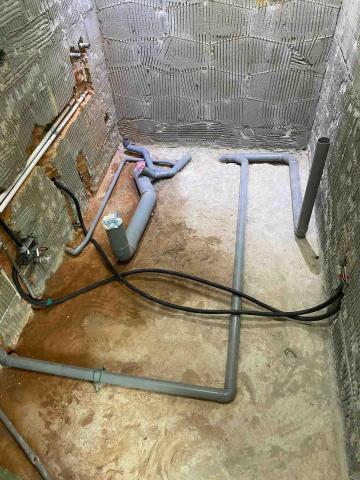 王順鴻 - 衛浴 排水 插座 冷熱水 重新配置