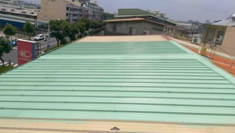 翁有信的 - 鐵皮防鏽面漆完成