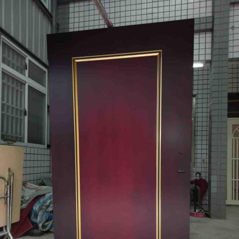 翁有信的 -  木作大門仿/硫化銅門