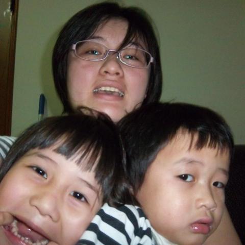 提供工作家庭代工服務的專家張雅婷