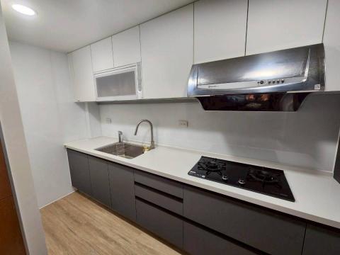 欣睿工程行 - 廚房防濺板/烤漆玻璃