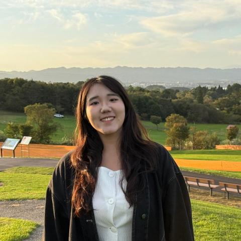 提供翻譯社期刊服務的專家Evonne Chen