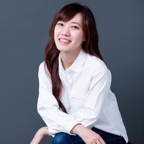 提供capcut模板服務的專家Sana Huang