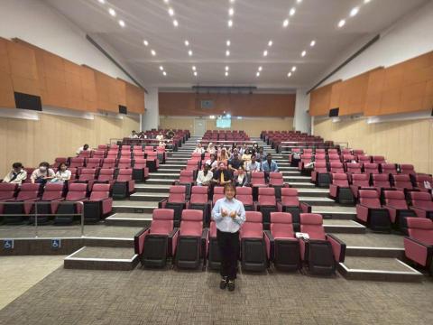 華樂職涯工作室/曾宣華 - 南科就業博覽會
更多請見https://www.yescareer.net/#_6