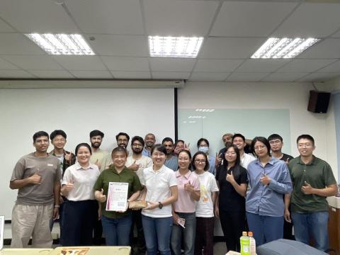 華樂職涯工作室/曾宣華 - 屏科大-(全英)履歷與面試技巧