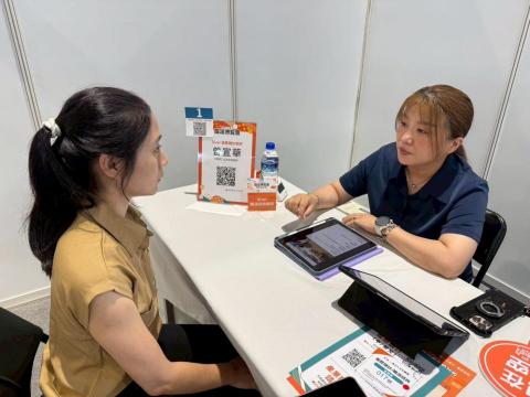 華樂職涯工作室/曾宣華 - 就業博覽會履歷健診
更多請見https://www.yescareer.net/#_7