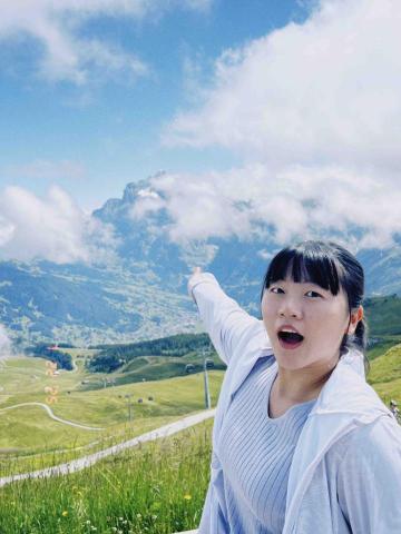 新店區英文口說老師推薦周芸維