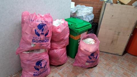 李基文 - 客戶桌遊店代收垃圾服務