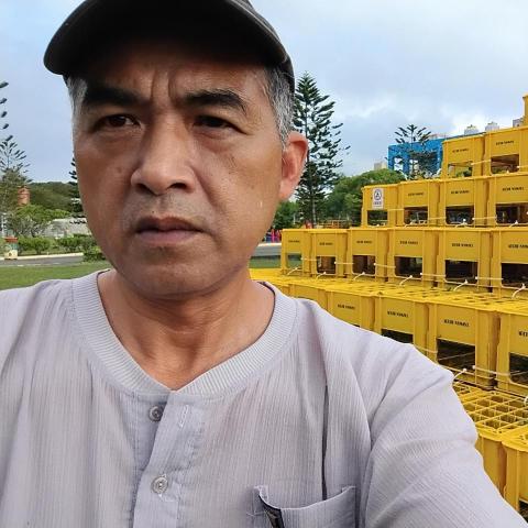 提供除草機服務的專家黃先生