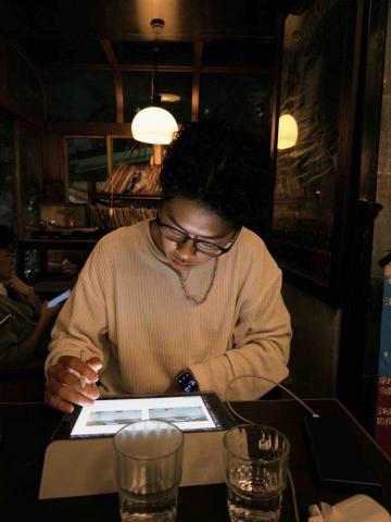 提供多少錢西文服務的專家Tomas Norberto