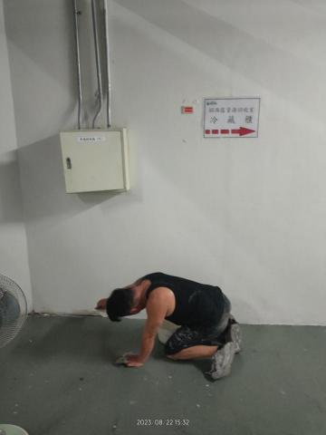 虹富專業油漆承包 - 新北市板橋區合宜住宅地下室-油漆施工