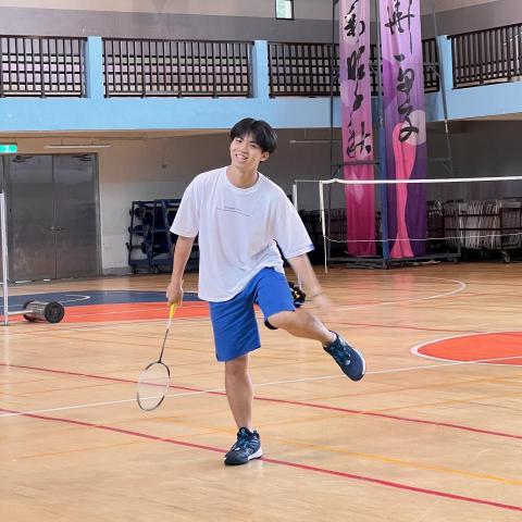 提供羽球規則服務的專家謝鑫定