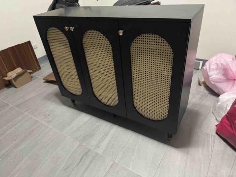 快樂創意公仔 - 鞋櫃安裝