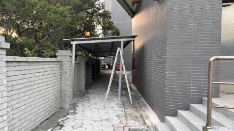 昆燦企業有限公司 - 