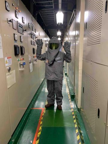 提供電力服務的專家林俊耀