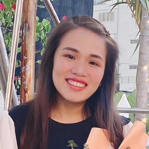 提供工作服訂做服務的專家黎氏翠雲