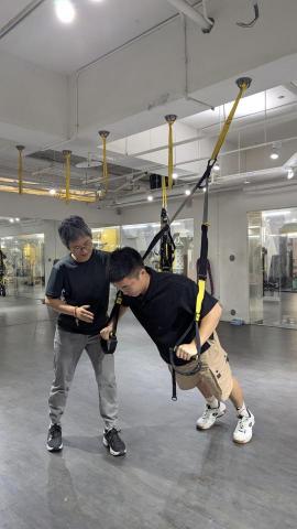 張阿雅 - TRX訓練