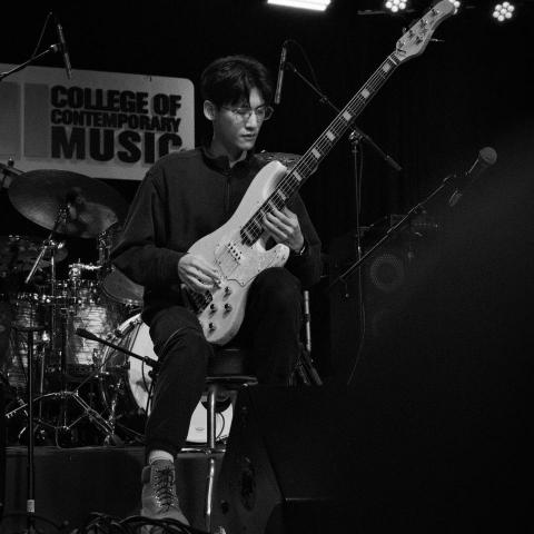 提供鶯歌手拉胚服務的專家張瑞恩