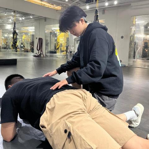 提供yoga班服務的專家林祐佳