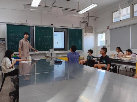 阿鈥老師 - 公立國小學習扶助教學