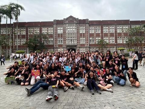 任家盈 - 英語營擔任隊輔