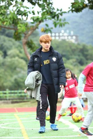 洪偉翔 - 親切及用心投入教學