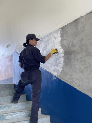 董冠彣 - 補土油漆