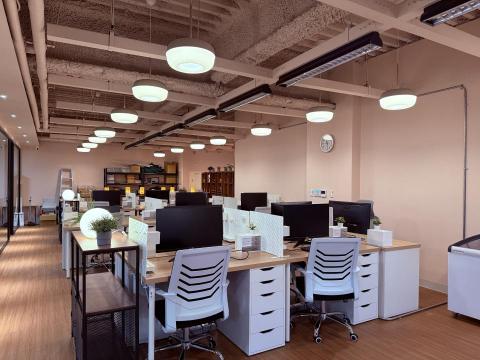 里德科訊公司 - 辦公室環境－辦公空間