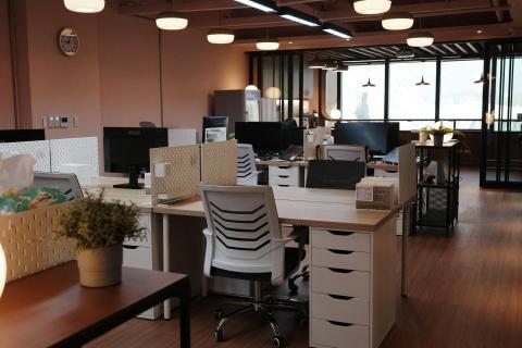 里德科訊公司 - 辦公室環境－辦公空間