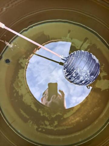 鑫貔清潔 - 水塔清洗前