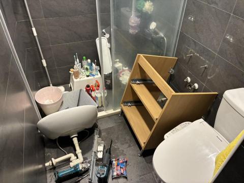 周文翔 - IKEA浴櫃臉盆組裝上牆安裝