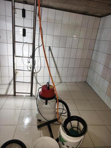 鑫貔清潔 - 水箱清洗