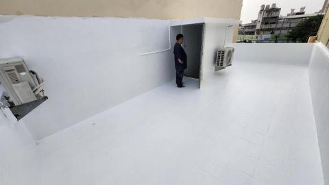 小李 - 屋頂防水隔熱面漆