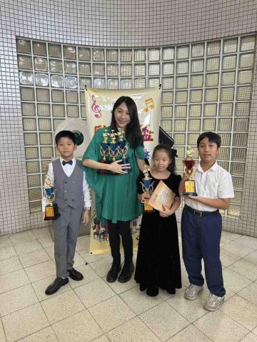 歐世淳 Jacelyn Ou - 小不點參加歐朵杯包辦了1-3名