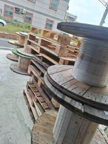 廣誠環保企業社 - 工廠木材清運